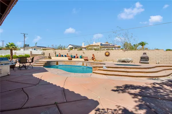Apple Valley, CA 92308,13419 Sunset DR