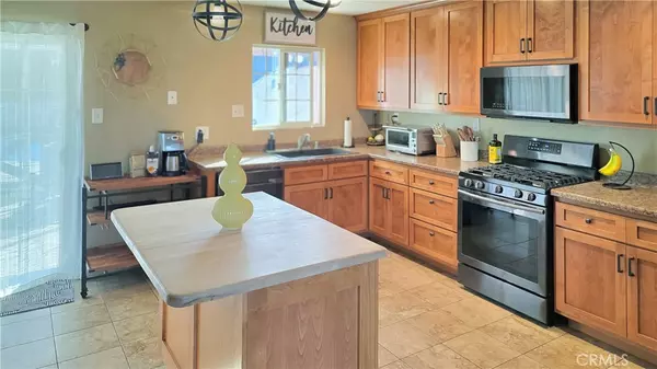 1240 E Navajo ST, Barstow, CA 92311