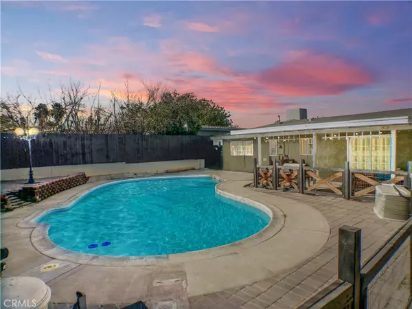 1240 E Navajo ST, Barstow, CA 92311