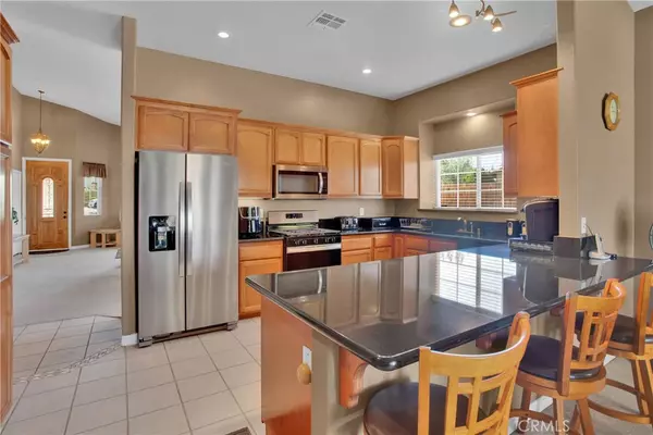 Victorville, CA 92395,13934 Montecito DR