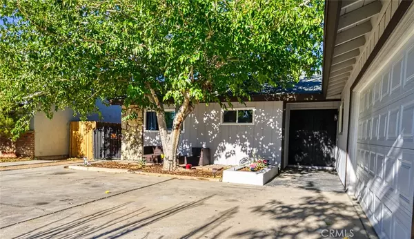 132 S Holly Canyon DR, Ridgecrest, CA 93555