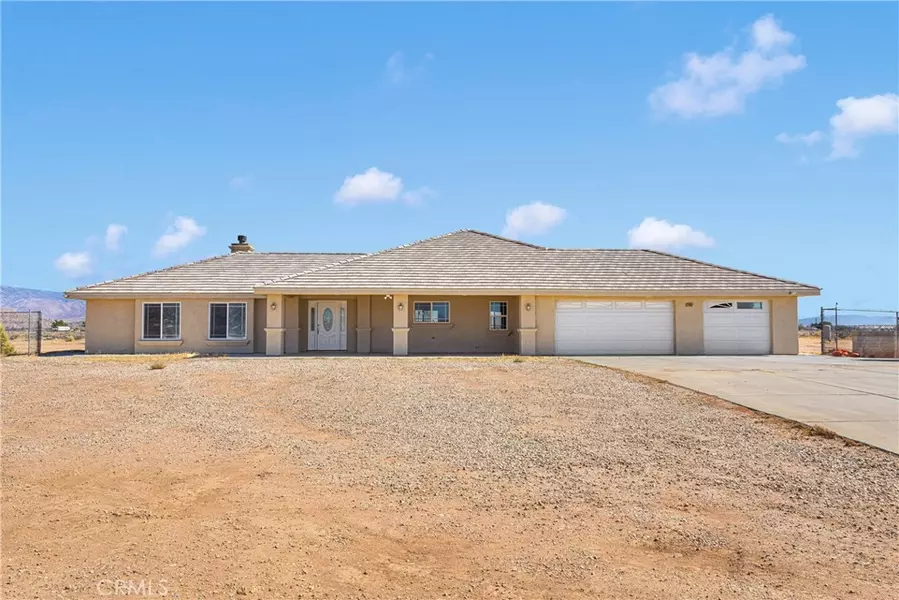 22983 Broken Lance RD, Apple Valley, CA 92307