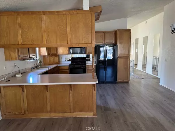 Helendale, CA 92342,14572 Lighthouse LN