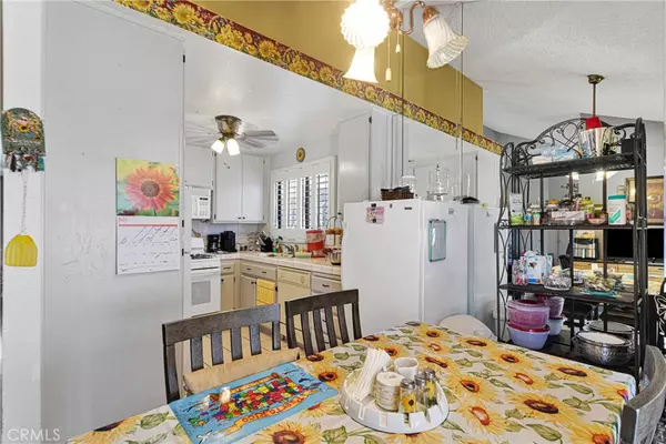 Victorville, CA 92395,12248 Manola WAY