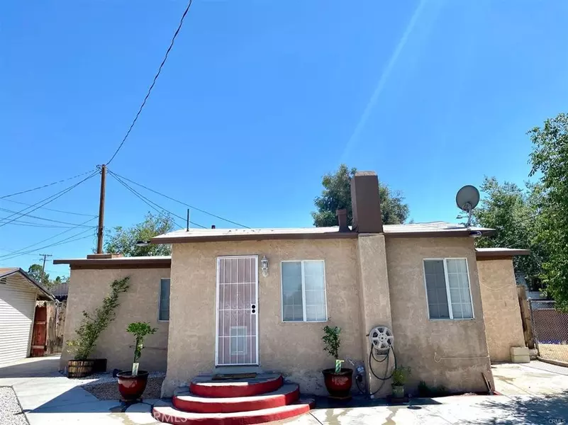 109 1/2 W Fredricks ST, Barstow, CA 92311
