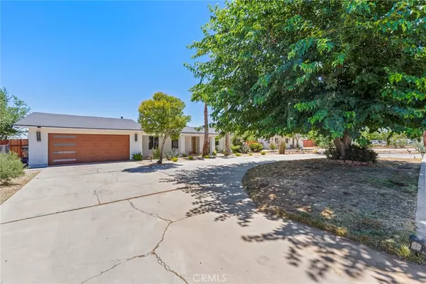 8263 3rd AVE, Hesperia, CA 92345