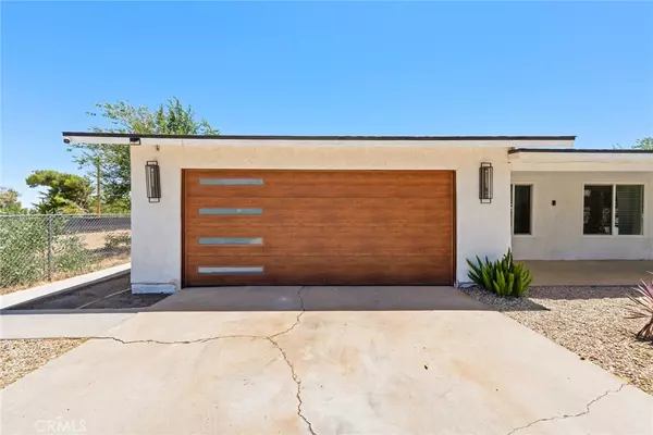 Hesperia, CA 92345,8263 3rd AVE