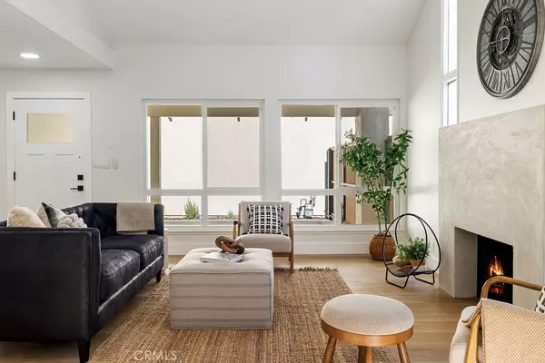 Costa Mesa, CA 92626,1068 San Pablo CIR