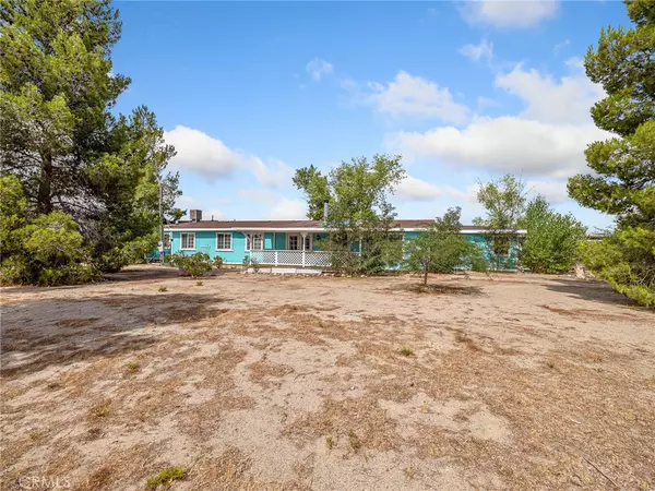 5124 Luna RD, Phelan, CA 92371