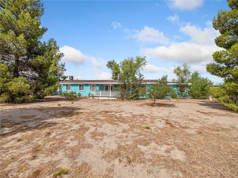 5124 Luna RD, Phelan, CA 92371