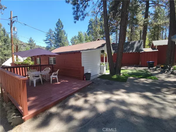 Wrightwood, CA 92397,1494 Laura ST