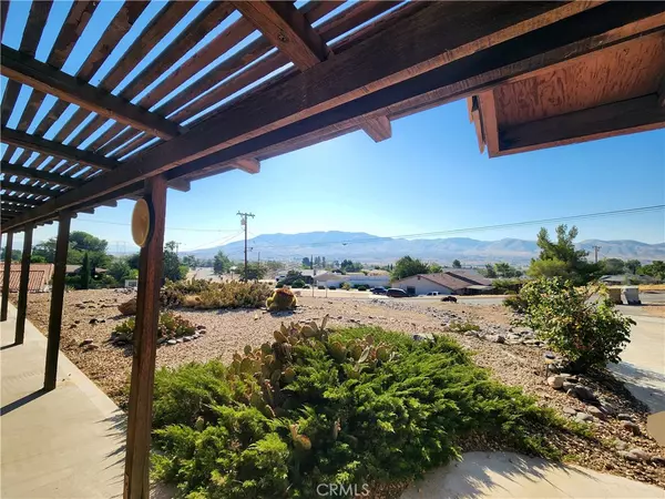 Hesperia, CA 92345,8128 Mono DR