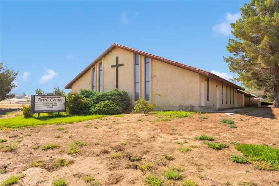 19923 Bear Valley RD, Apple Valley, CA 92308