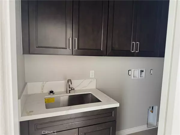 Hesperia, CA 92345,16422 Spruce ST