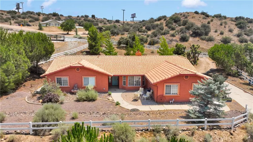 6599 Oak Hill RD, Oak Hills, CA 92344