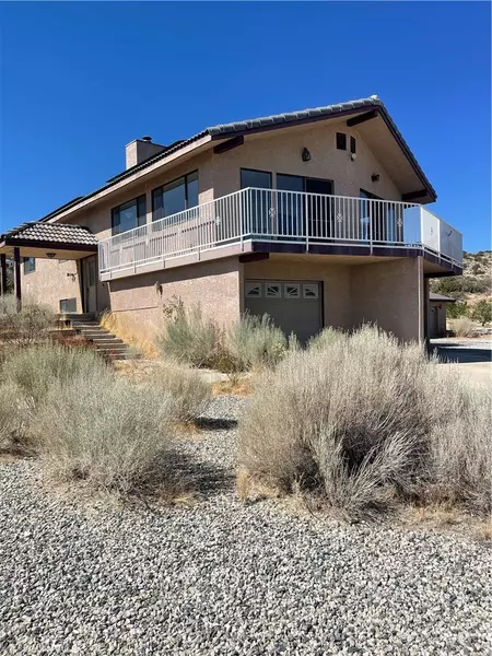 16102 E Avenue Y8, Llano, CA 93544
