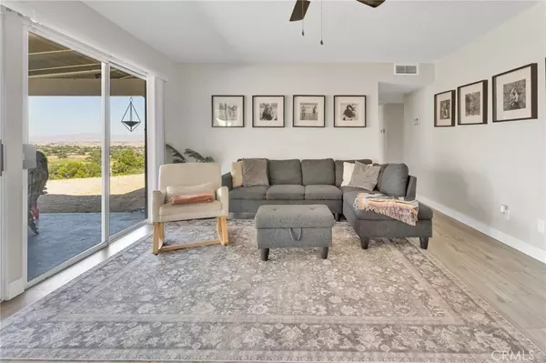 Hesperia, CA 92345,18524 Hinton ST