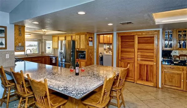 Oak Hills, CA 92344,13152 Mission ST