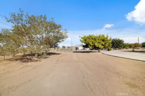 Hesperia, CA 92345,10264 4th AVE