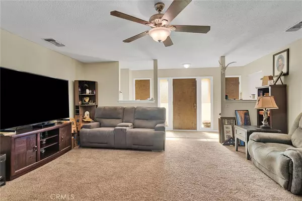 Apple Valley, CA 92308,12945 Osage RD