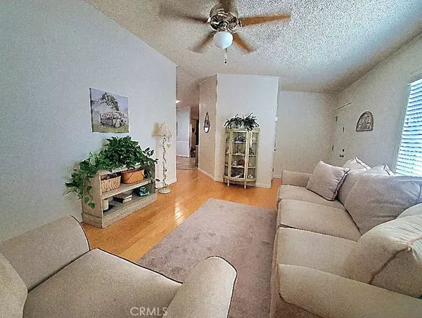 Apple Valley, CA 92308,21621 Sandia RD #10
