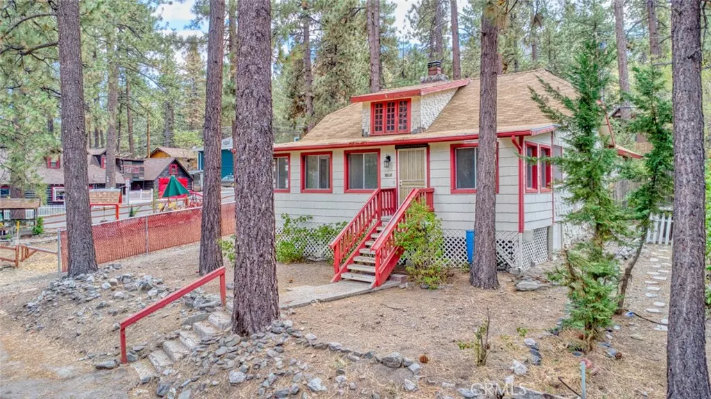 1095 Edna ST, Wrightwood, CA 92397