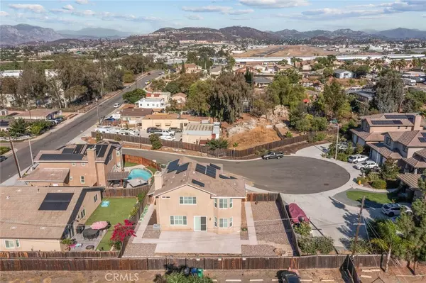 Santee, CA 92071,8588 Shanes WAY