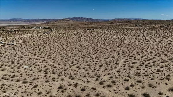 Landers, CA 92285,774 Manzanita RD