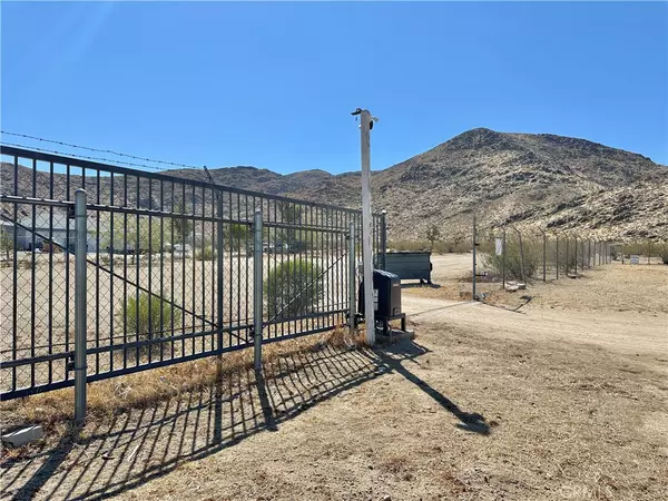 Apple Valley, CA 92307,15960 Soft Tail RD