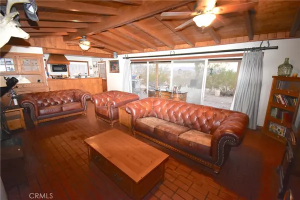 Apple Valley, CA 92307,24660 Shoshone