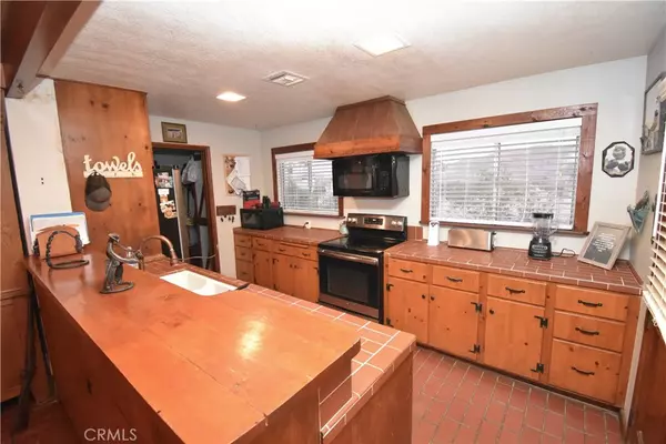 Apple Valley, CA 92307,24660 Shoshone