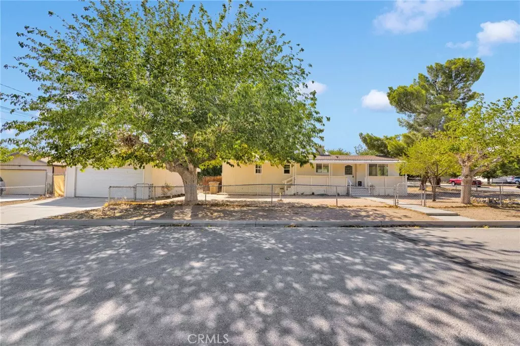 Hesperia, CA 92345,19109 Hinton ST