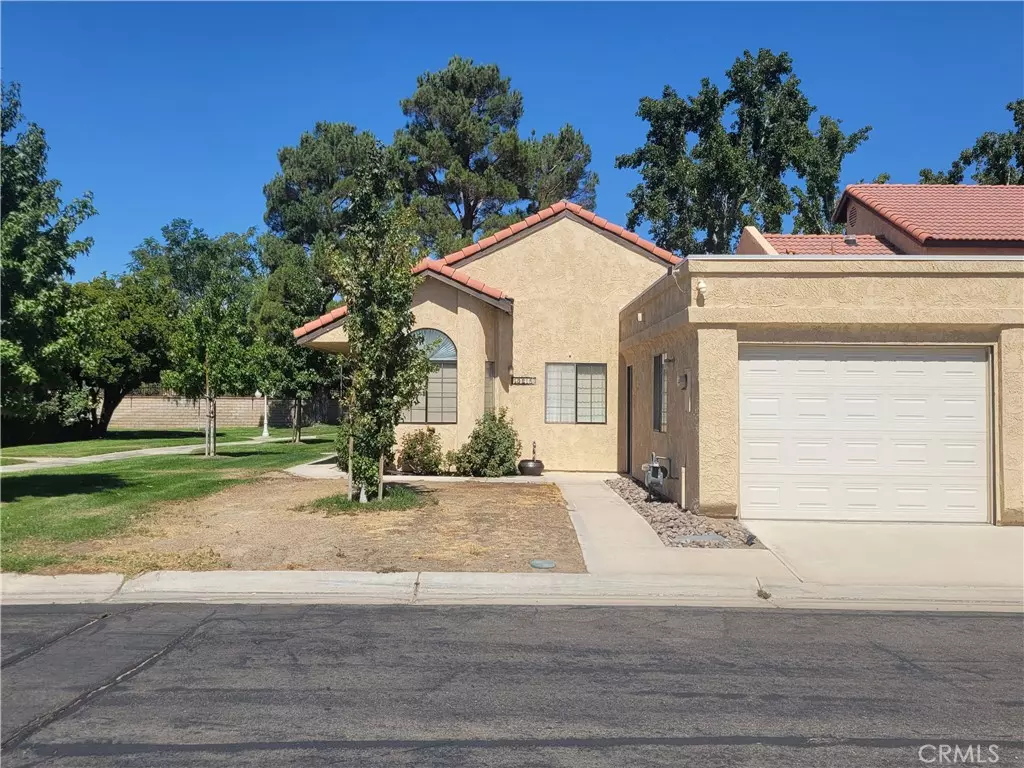 Apple Valley, CA 92308,19218 Elm DR