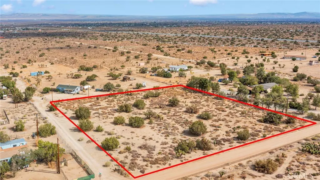 Pinon Hills, CA 92372,0 Smoke Tree Rd