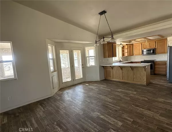 Oak Hills, CA 92344,10191 Bellflower ST