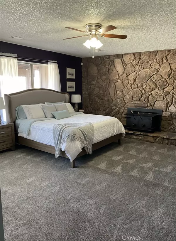 Hesperia, CA 92345,18403 Danbury