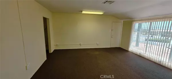 Apple Valley, CA 92307,20600 US Highway 18 #148