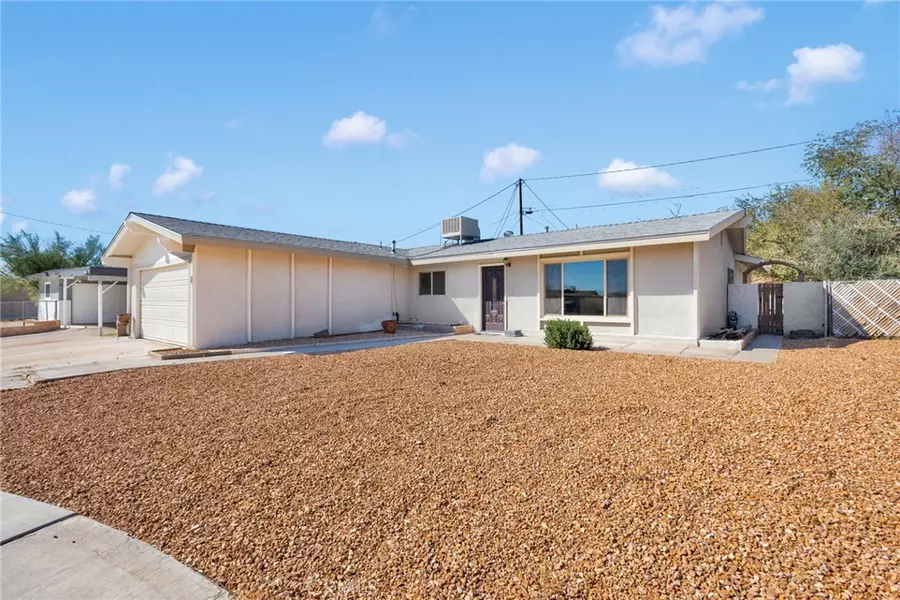 1208 Gen CT, Barstow, CA 92311