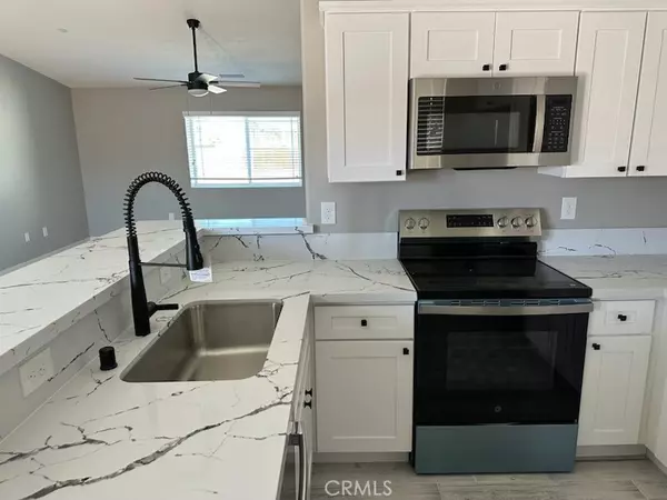 Apple Valley, CA 92308,13155 Lakota RD