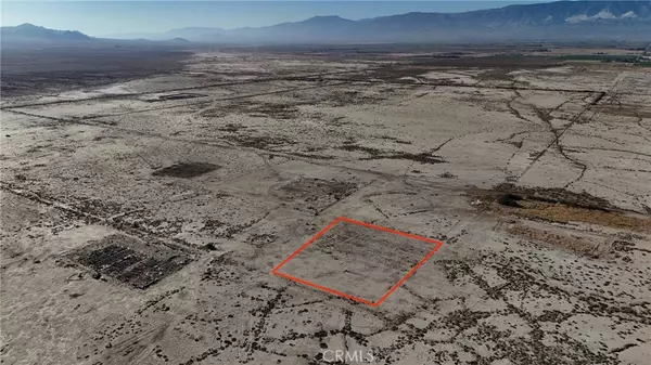 Lucerne Valley, CA 92356,738 Lincoln (NEAR) RD