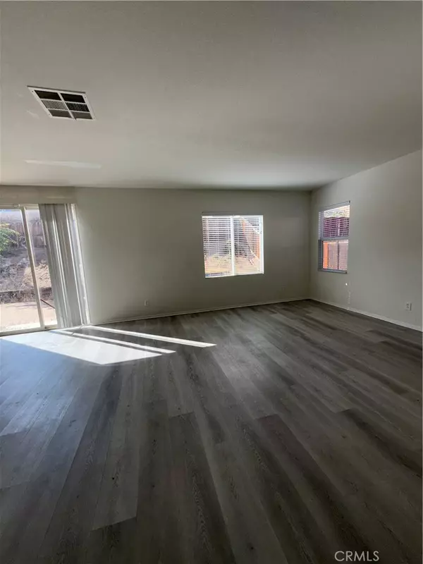 Hesperia, CA 92345,9454 Apricot CT