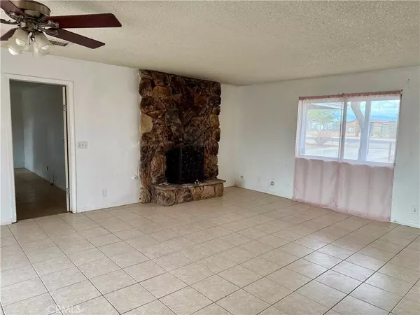 Hesperia, CA 92345,11509 3rd AVE