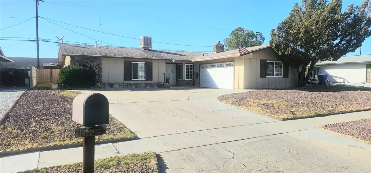 15728 La Paz, Victorville, CA 92395