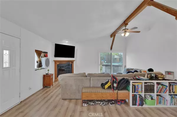 Mentone, CA 92359,1815 Capri AVE