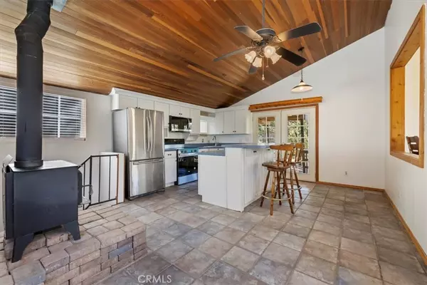 Angelus Oaks, CA 92305,6302 Spruce