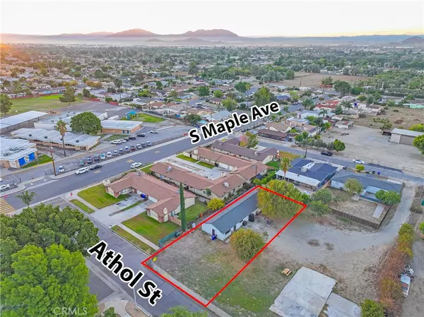 Fontana, CA 92335,18264 Pine #A & B