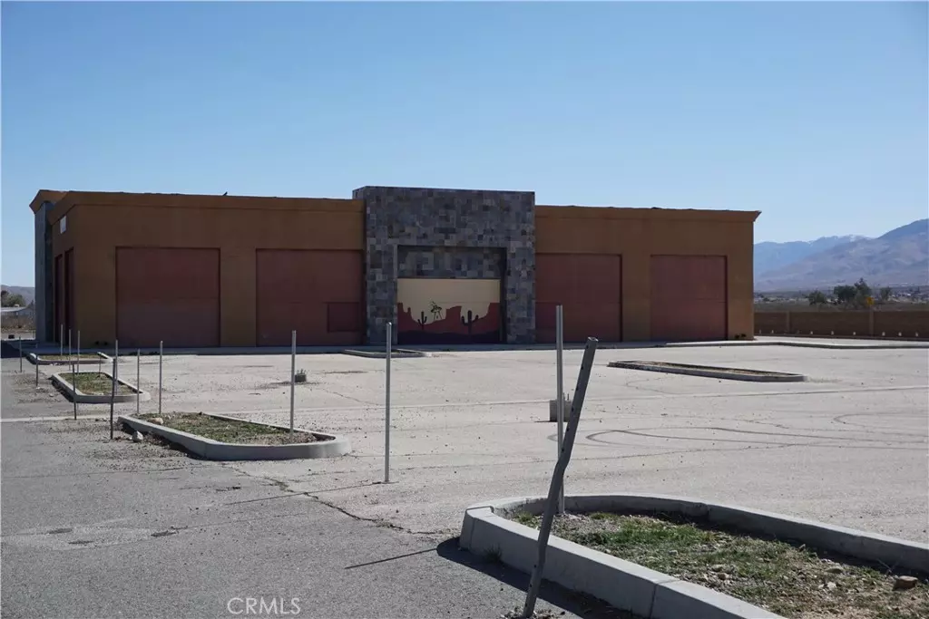 Apple Valley, CA 92308,22311 Bear Valley