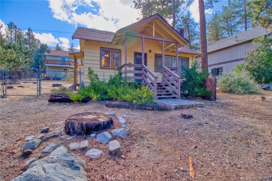 1215 Lark, Wrightwood, CA 92397