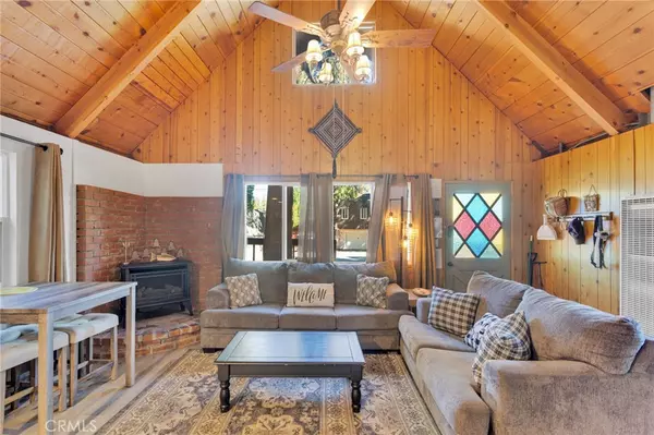 Big Bear Lake, CA 92315,42651 Falcon AVE