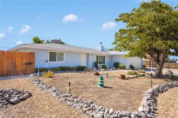 Apple Valley, CA 92307,15192 Osage RD